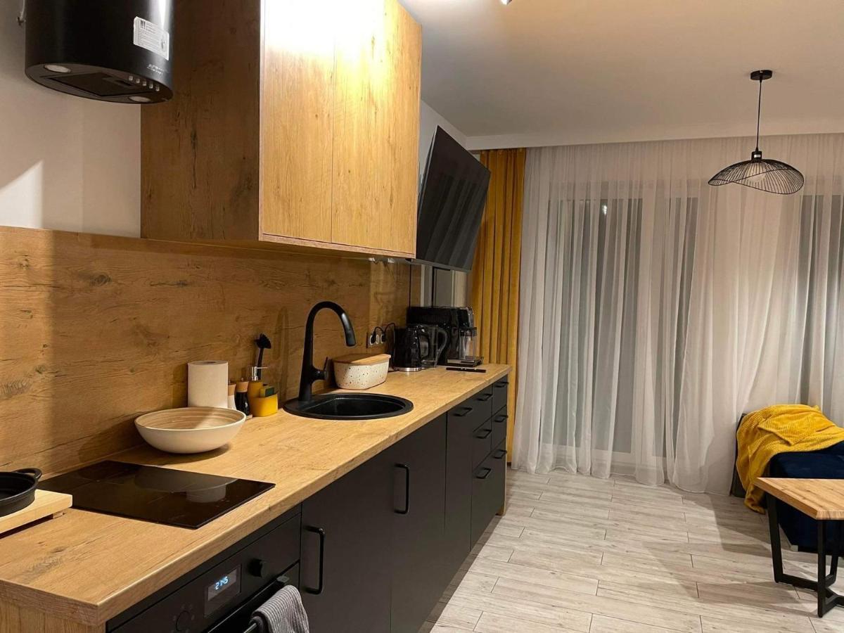 Livra Apartaments III โปเบียโรโว ภายนอก รูปภาพ