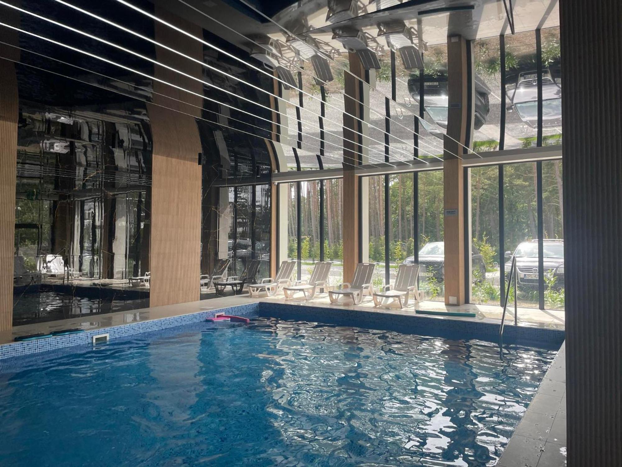 Livra Apartaments III โปเบียโรโว ภายนอก รูปภาพ